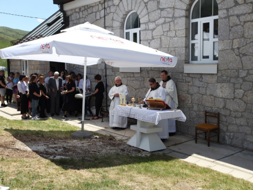 FOTO: Proslava sv. Ante u Zvirnjači