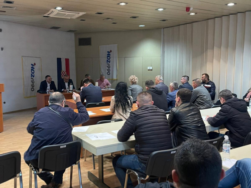 Mario Tomić novi predsjednik HDZ-a 1990 u Rami, Cvitanović: Narod živi u strahu, pod ucjenama!