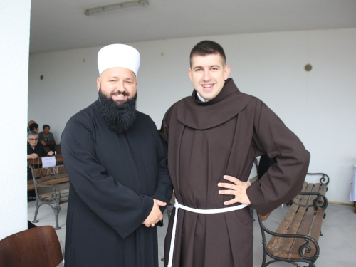 FOTO: Mlada misa fra Antonia Baketarića u Rumbocima