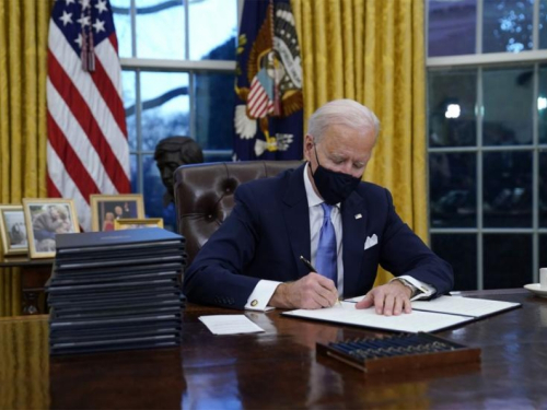 Biden poništio Trumpovu useljeničku politiku