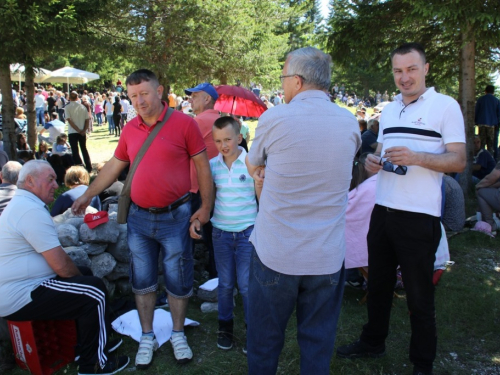 FOTO/VIDEO: Tisuće vjernika na Kedžari proslavilo Divin dan