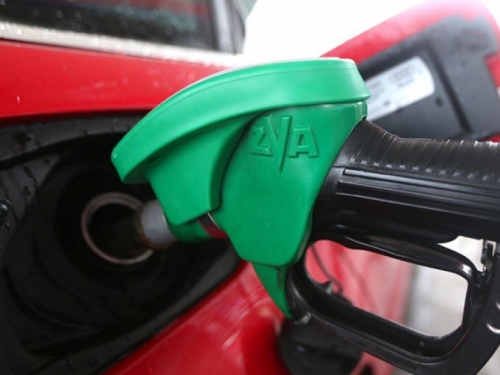 U Hrvatskoj poskupio benzin, u FBiH za sada nema poskupljenja goriva