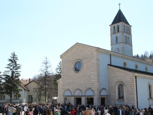 FOTO: Prva pričest u župi Prozor