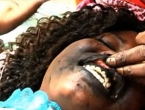 Žene u Senegalu za ljepši osmijeh tetoviraju desni u crno!