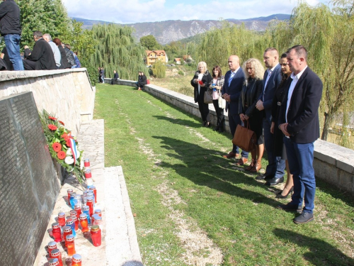 FOTO: Dan sjećanja na ramske žrtve