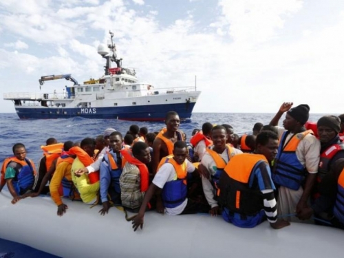 Italija zatvorila luke za brod s migrantima
