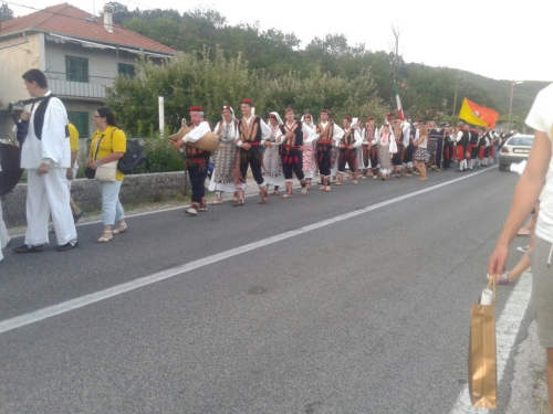 HKUD Uzdol nastupao u Muću na Međunarodnoj smotri folklora