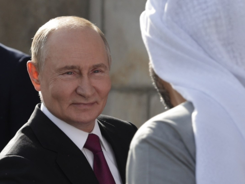Putin zivka svjetske vođe i hvali se sastankom s Trumpom