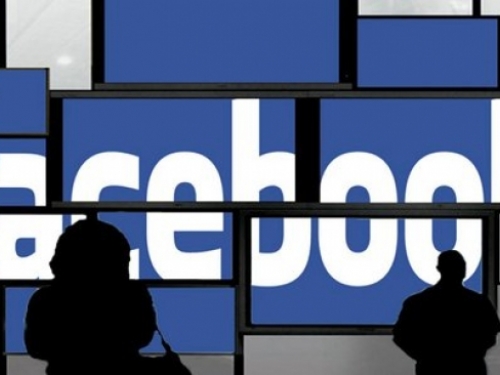 Facebook priprema 'poslovni' Facebook