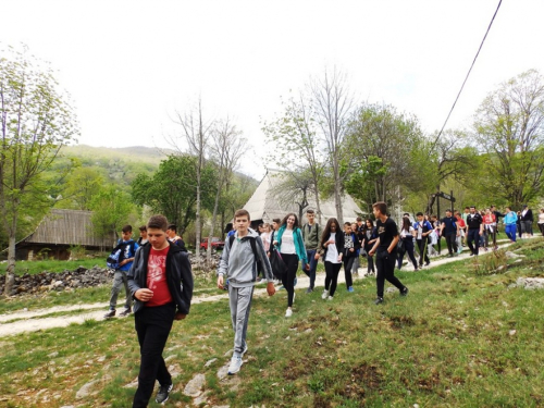 FOTO: ''Škola u prirodi'' na planini Draševo