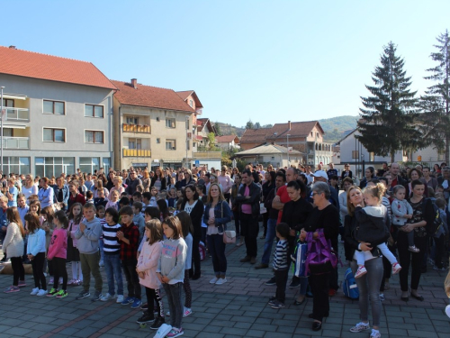 FOTO: Dani kruha u OŠ Marka Marulića Prozor