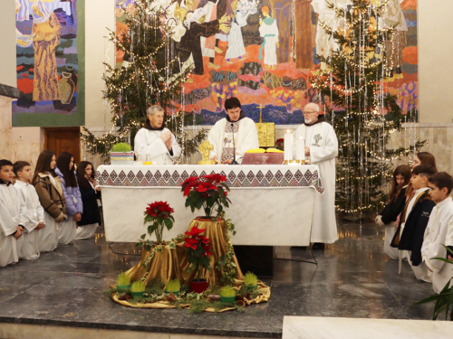 FOTO: Polnoćka na Šćitu