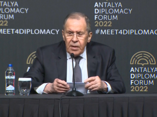 Lavrov: Ne planiramo napasti druge zemlje, nismo napali ni Ukrajinu