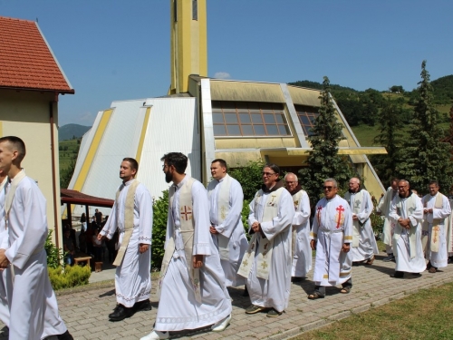 FOTO: Na Uzdolu svečano proslavljen sv. Ivo