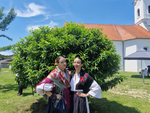 Mlada misa o. Davida Grbeša: Sin obitelji s četiri duhovna zvanja proslavio svoj veliki dan
