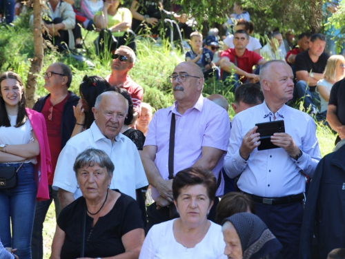 FOTO/VIDEO: Tisuće vjernika na Kedžari proslavilo Divin dan