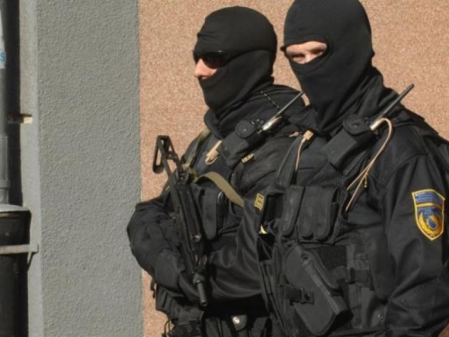 Sarajevo: Bivši ratnik ISIL-a uhićen naoružan do zuba