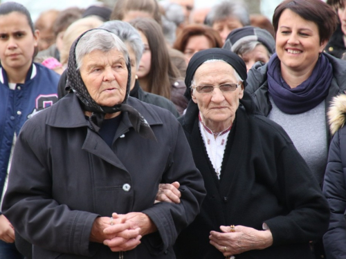 FOTO: Put križa kroz fratarski gaj na Šćitu