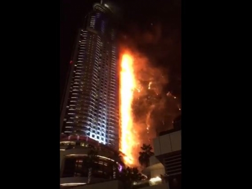 Dubai: Veliki požar tijekom dočeka Nove godine na hotelu visokom 302 metra