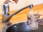 Koju je vodu bolje piti za zdravlje: Hladnu ili onu sobne temperature?