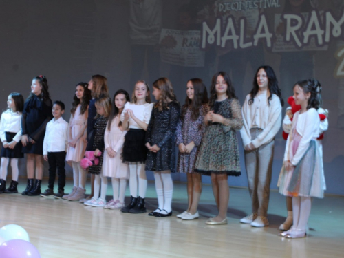 FOTO: Karla Bošnjak pobjednica dječjeg festivala ''Mala Rama 2022.''