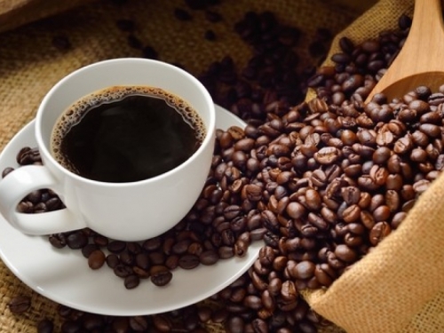 Je li zdravo piti kavu na prazan želudac?