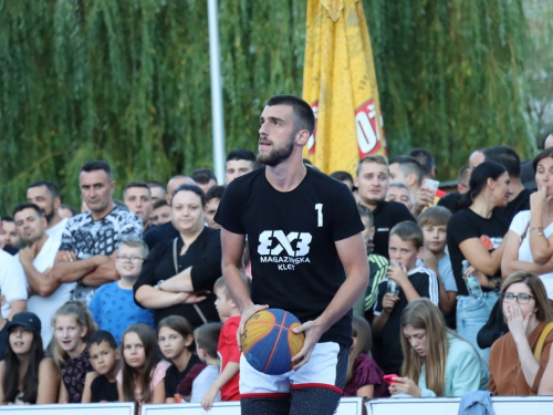 FOTO: Ekipa ''Ba.Riba'' pobjednik 20. Streetball Rama 2022.