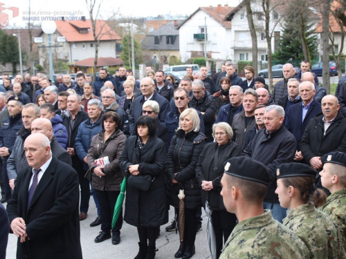 FOTO: Na Mirogoju sahranjen pukovnik Ante Pavlović