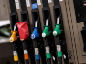 Pada globalna ponuda nafte