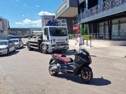 Dvojac na skuteru opljačkao banku u Mostaru
