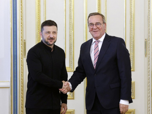 Njemačka šalje još 300 milijuna eura za streljivo Ukrajini, kupit će se 50.000 granata