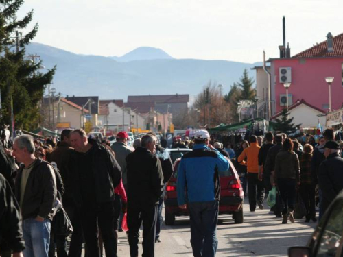 Tomislavgrad: Sveta Kata, ljudi i običaji...