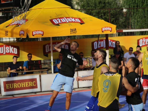 FOTO: Ekipa ''Makarska 3x3'' pobjednik 19. Streetball Rama 2021.