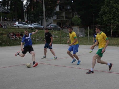 FOTO: Ekipa ''Uzdol'' pobjednik malonogometnog turnira na Orašcu