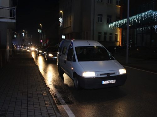 FOTO/VIDEO: Veliko slavlje u Prozoru nakon pobjede 'Vatrenih'