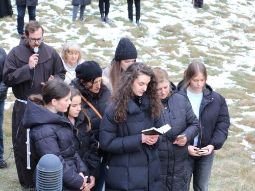 FOTO: Ramski put križa u Podboru