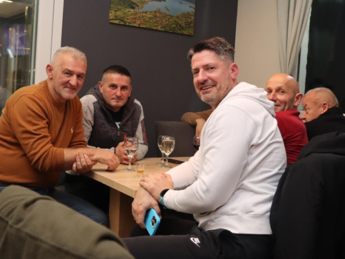FOTO: Osam ekipa na turniru u prstenu: Vještina, tradicija i zabava u ''Ramskom Jezeru''