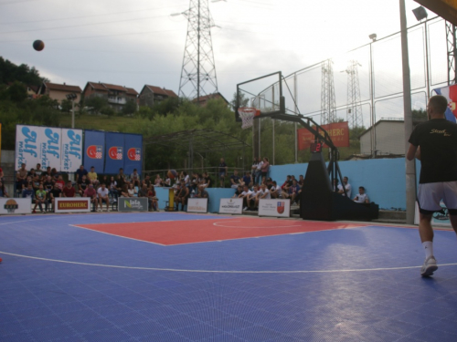 FOTO| Počeo 18. Streetball Rama