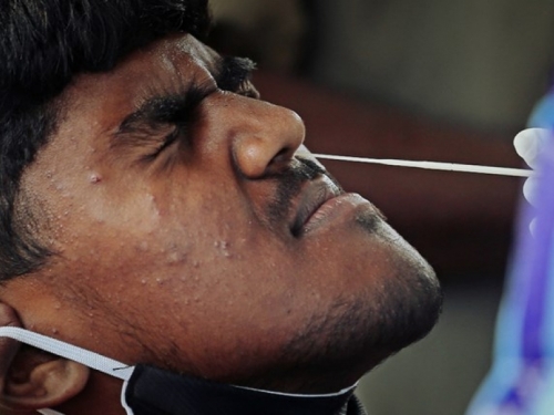 Indija prešla brojku od 8 milijuna zaraženih koronom