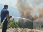 Mostar sa svih strana okružen požarima