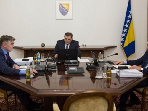 Predsjedništvo BiH prihvatilo Sporazum o sniženju cijena roaminga