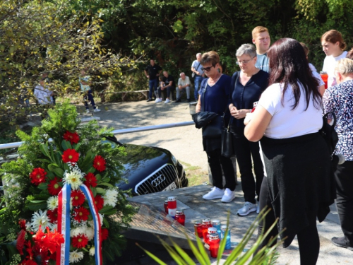 FOTO: Na Hudutskom obilježena 30. obljetnica stradanja Hrvata