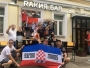 Srpski navijači na SP-u hvale se trofejem