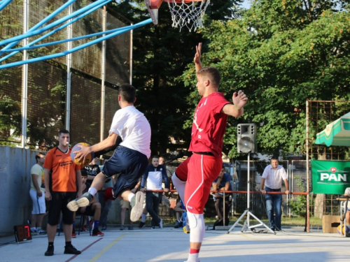 FOTO: Počeo turnir u uličnoj košarci ''Streetball Rama 2017.''