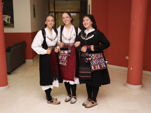 FOTO: Večer folklora u Prozoru: HKUD-ovi ''Rama'' i ''fra Petar Bakula'' oduševili publiku