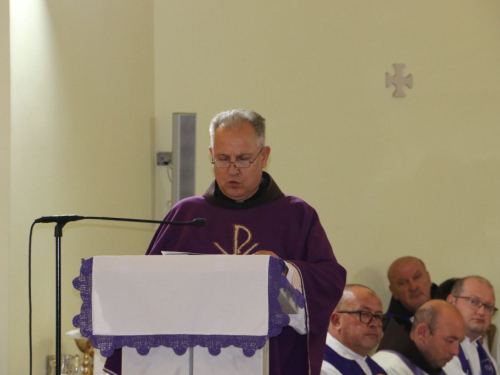 FOTO: Sahranjen fra Mario Radman, bivši župnik župe Rumboci