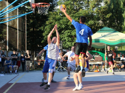 FOTO: Počeo turnir u uličnoj košarci ''Streetball Rama 2017.''