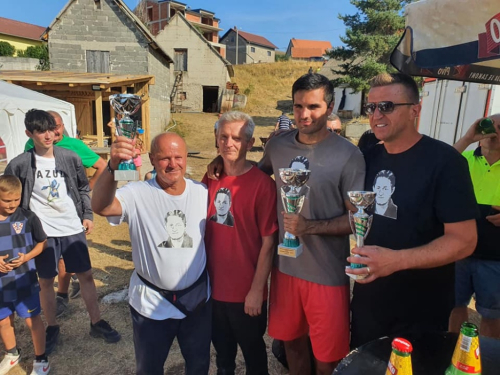 FOTO: Na Zvirnjači održan memorijalni turnir i druženje