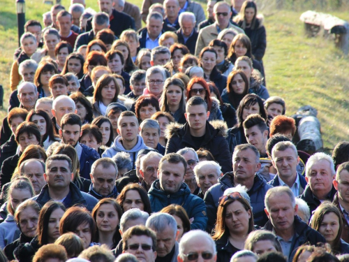 FOTO: Put križa kroz fratarski gaj na Šćitu