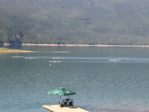 FOTO: Na Ramskom jezeru održana veslačka regata